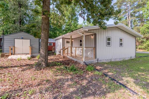 599 Impala DR, Onalaska, TX 77360