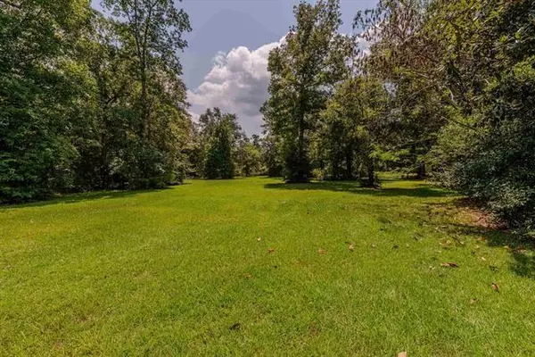 Silsbee, TX 77656,000 Sherwood TRL