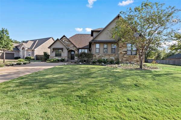 3204 Walnut Creek CT, Bryan, TX 77807