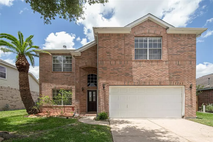 9703 Berkshire Trace, Pearland, TX 77584