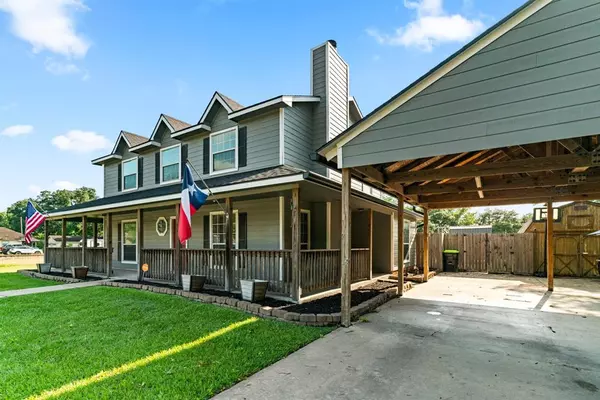 2618 Avenue H, Bay City, TX 77414