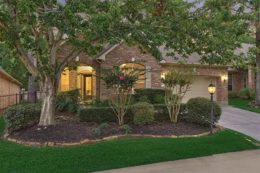 310 Creekwood W, Montgomery, TX 77356