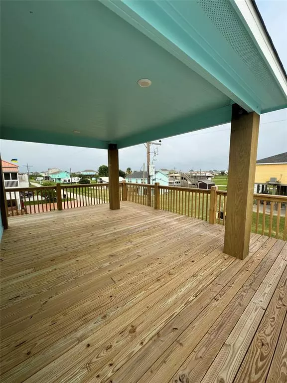 Crystal Beach, TX 77650,117 Ocean Tide DR