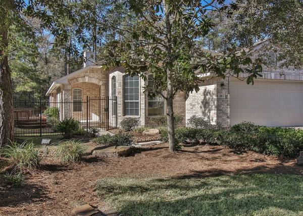 10 W Foxbriar Forest CIR, Spring, TX 77382