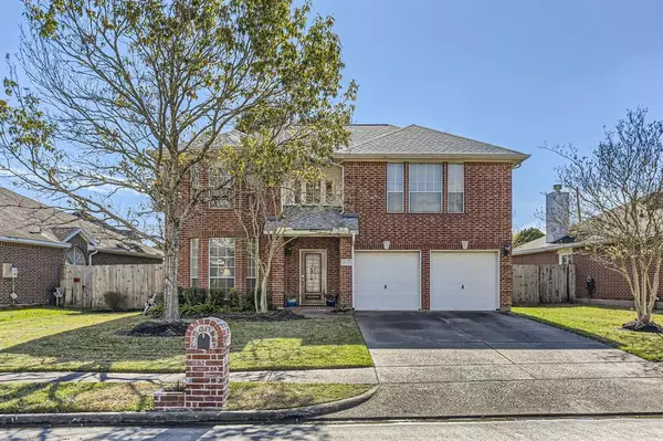 3015 Regata Run DR, Friendswood, TX 77546