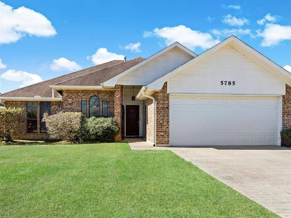 5785 Phyllis LN, Beaumont, TX 77713