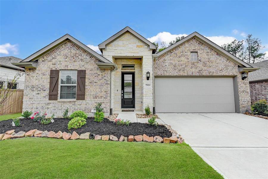 7520 Mckinney Falls CT, Porter, TX 77365