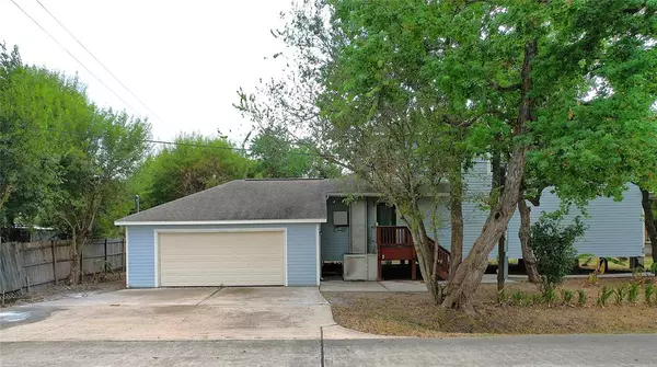 La Porte, TX 77571,518 Meadowlawn ST