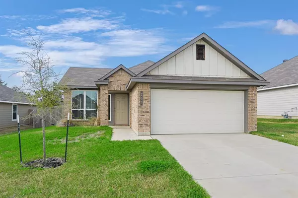 207 Cross LN, Caldwell, TX 77836