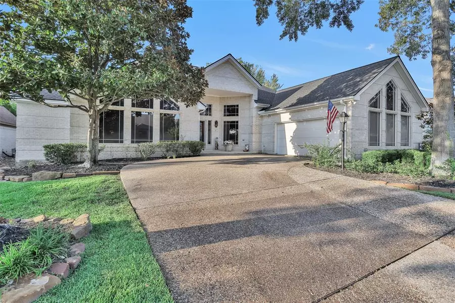 11 Greenview ST, Montgomery, TX 77356