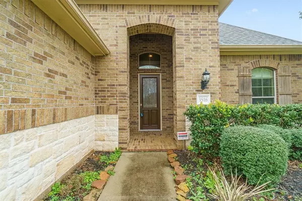 3516 Firenze DR, Friendswood, TX 77546