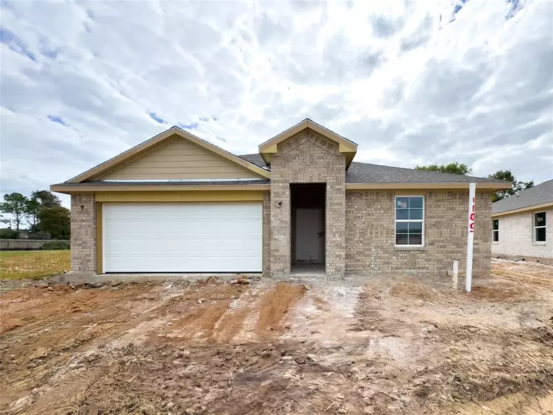 1105 Grey Heron DR, Texas City, TX 77590