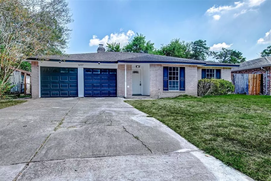 16727 Forest Bend AVE, Friendswood, TX 77546