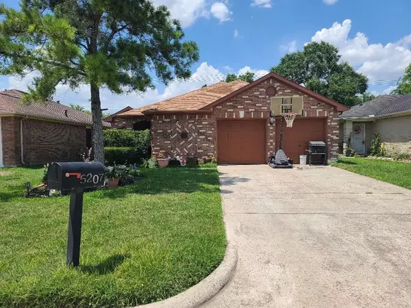 5207 Sugar Bush DR, Houston, TX 77048