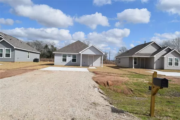 Hempstead, TX 77445,1434 25th ST