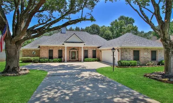 143 Stones Edge DR, Montgomery, TX 77356