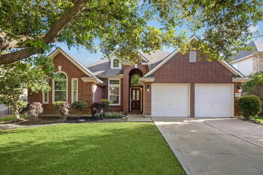 7630 Golden Thistle LN, Cypress, TX 77433