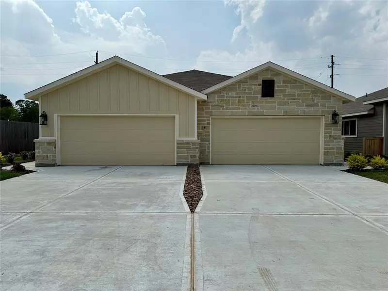 25511 and 25515 Starling LN, Magnolia, TX 77354