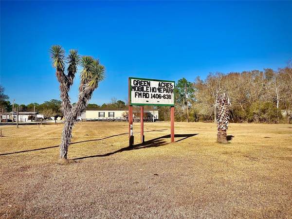 638 Fm 1406 RD #2, Winnie, TX 77665