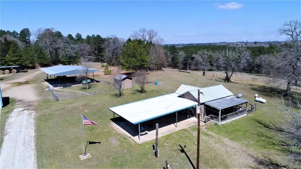 722 County Rd 2159, Grapeland, TX 75844