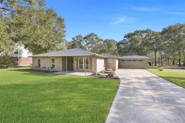 606 Magnolia BND, New Caney, TX 77357