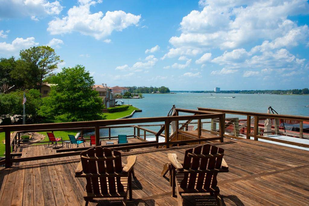 125 Capetown ST, Conroe, TX 77356