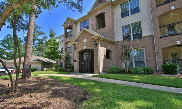 The Woodlands, TX 77382,6607 LAKE WOODLANDS DR #532