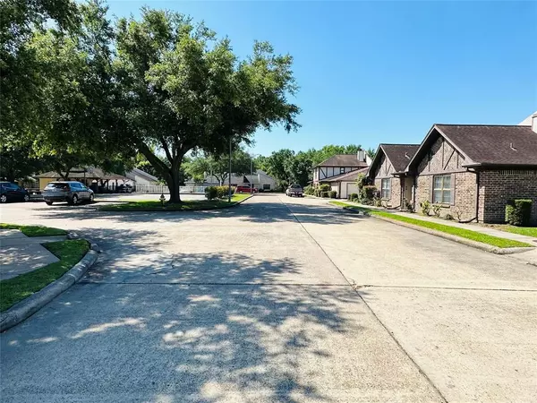 Baytown, TX 77520,1 Wellington PARK