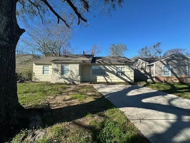 10114 Chesterfield DR, Houston, TX 77051