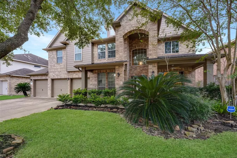 2516 Dry Bank LN, Pearland, TX 77584