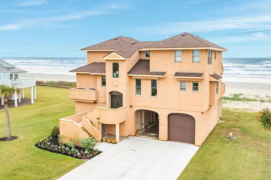 18803 W De Vaca LN, Galveston, TX 77554