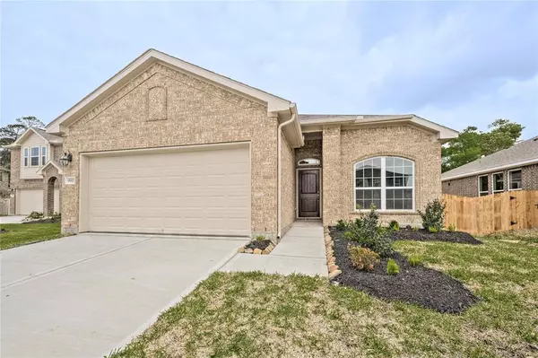 9911 Pine Forest CT, Baytown, TX 77521