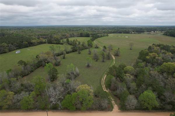 8845 County Road 3555, Lovelady, TX 75851