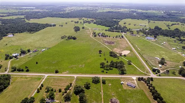 35111 Tompkins RD, Hempstead, TX 77445