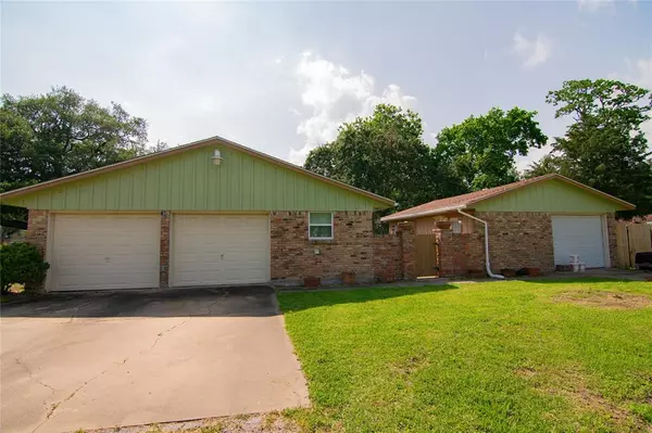 Dickinson, TX 77539,4719 38th ST