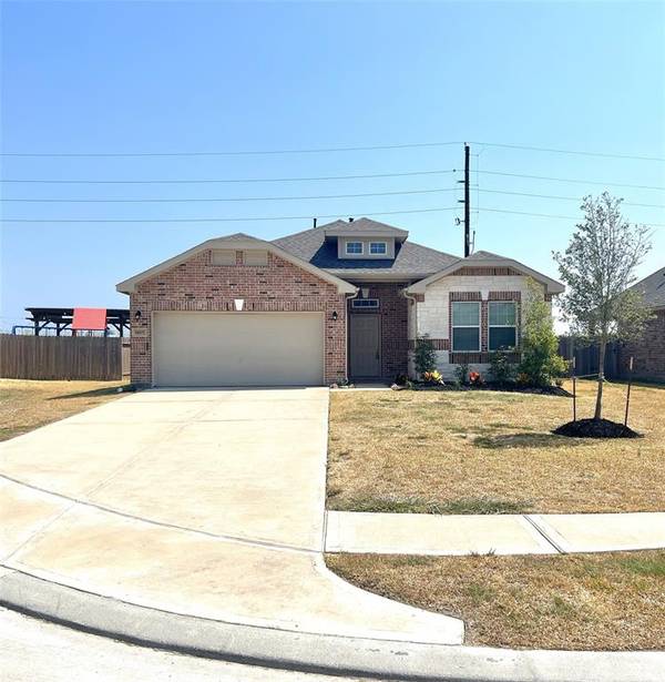 14207 Medina DR, Baytown, TX 77523