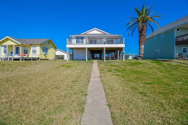 229 County Road 307 N, Port Lavaca, TX 77979