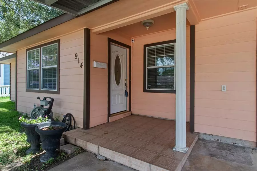 914 Marleen, Houston, TX 77034