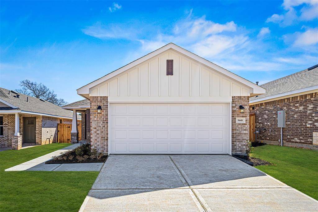 9448 Hard Rock RD, Conroe, TX 77303