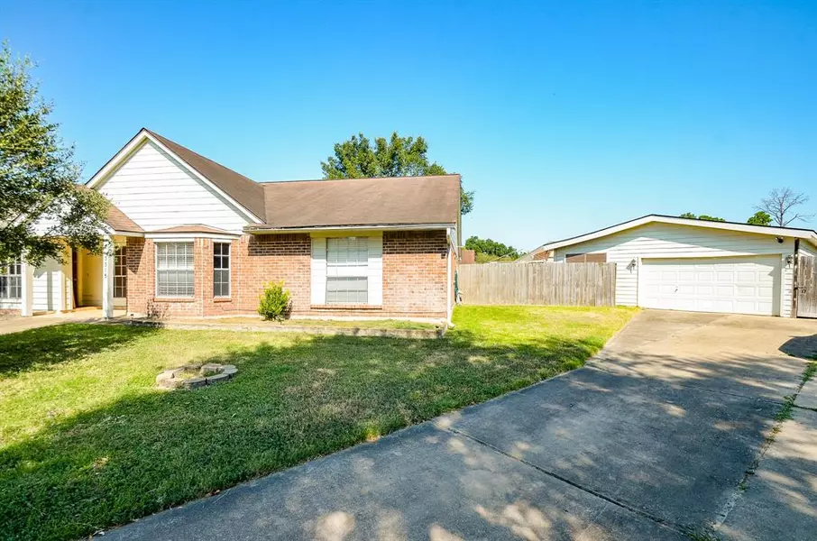 3315 Mayfly CT, Katy, TX 77449