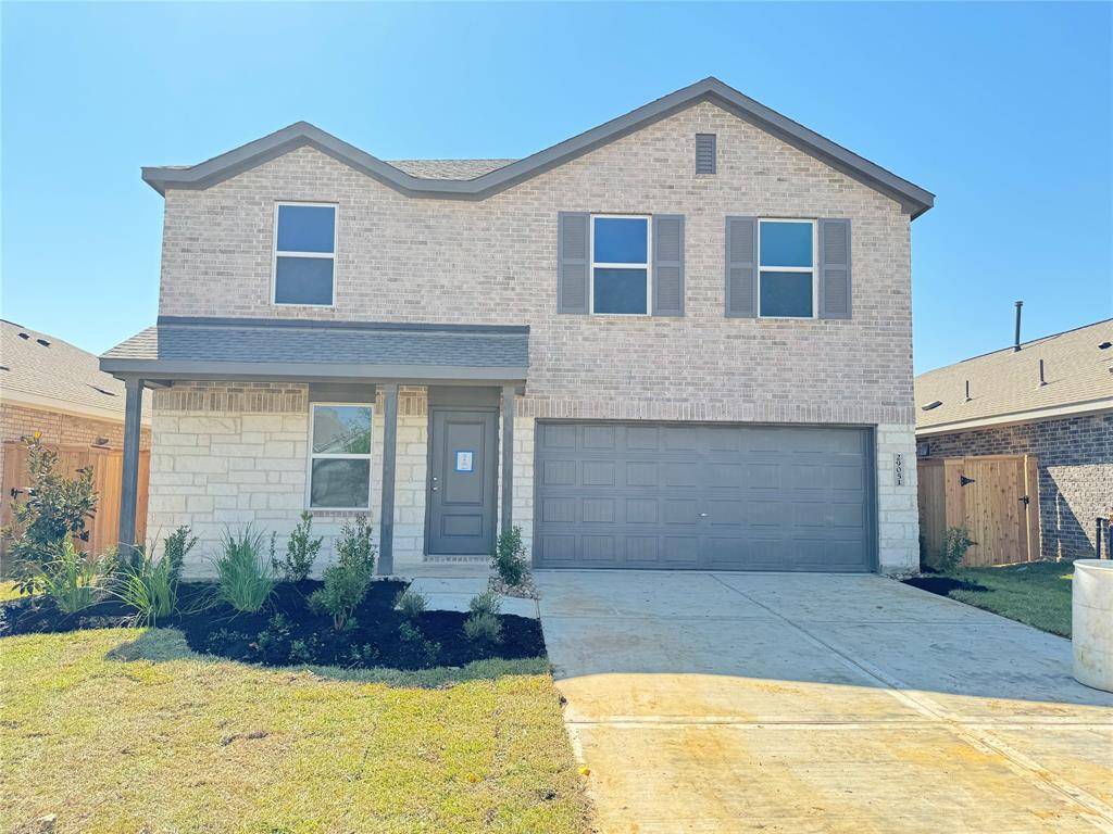 9142 Golden Dorado LN, Baytown, TX 77521