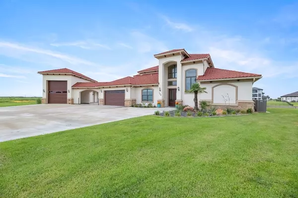 133 Cabernet CT, Port O Connor, TX 77982