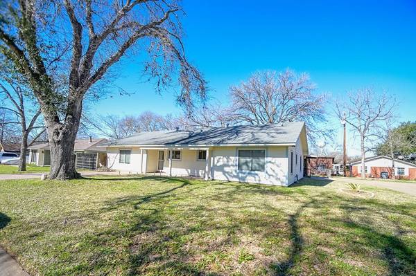 754 Concordia A DR #B, Bellville, TX 77418