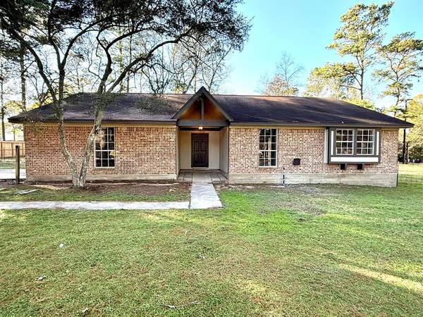 2002 Candy ST, Pinehurst, TX 77362