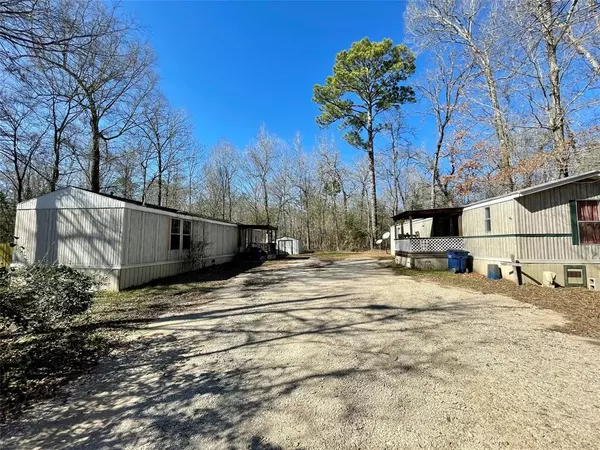 346 & 358 Burchfield DR,  Livingston,  TX 77351