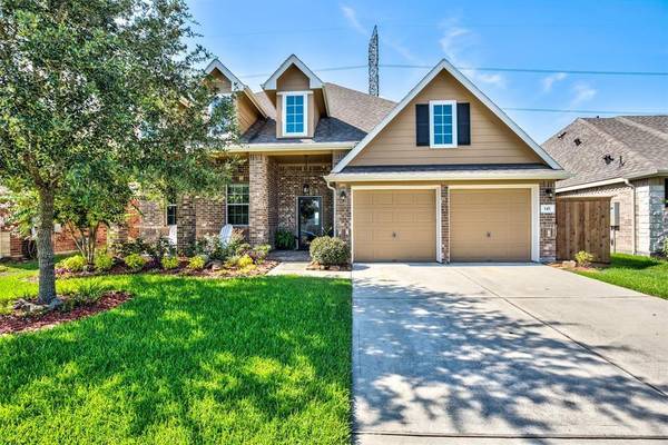 345 Lake Line DR, Alvin, TX 77511