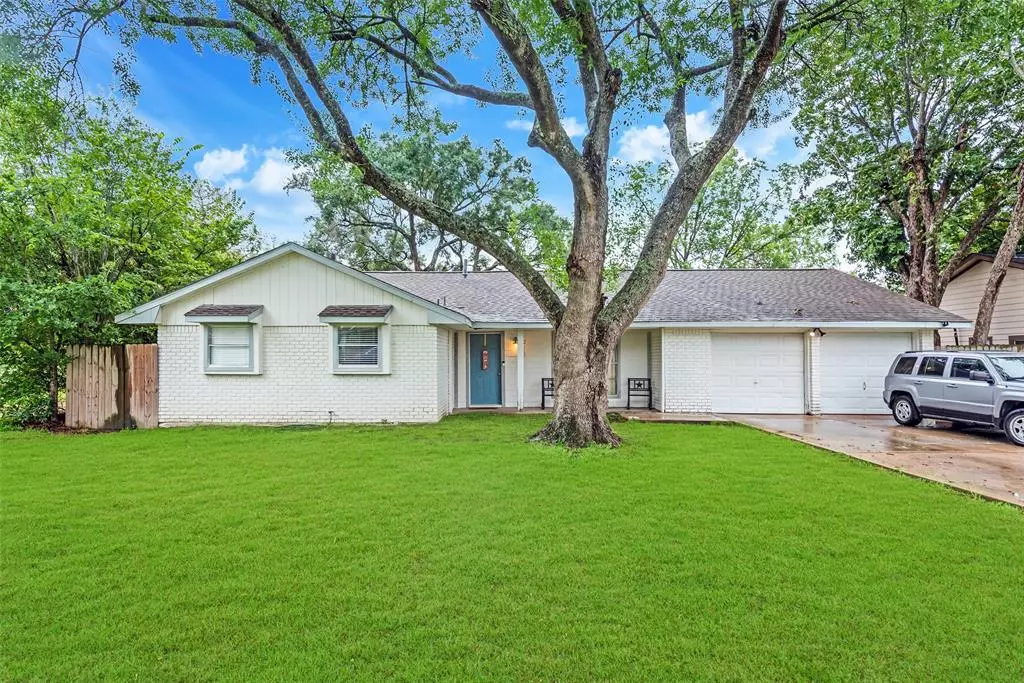 Shoreacres, TX 77571,213 Fairfield ST