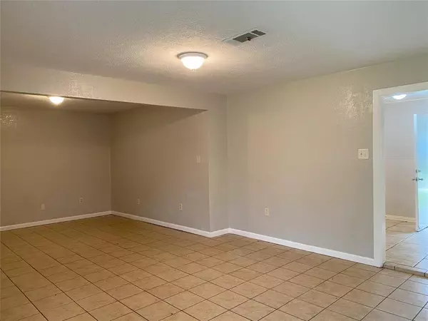 Beaumont, TX 77705,4925 Park St