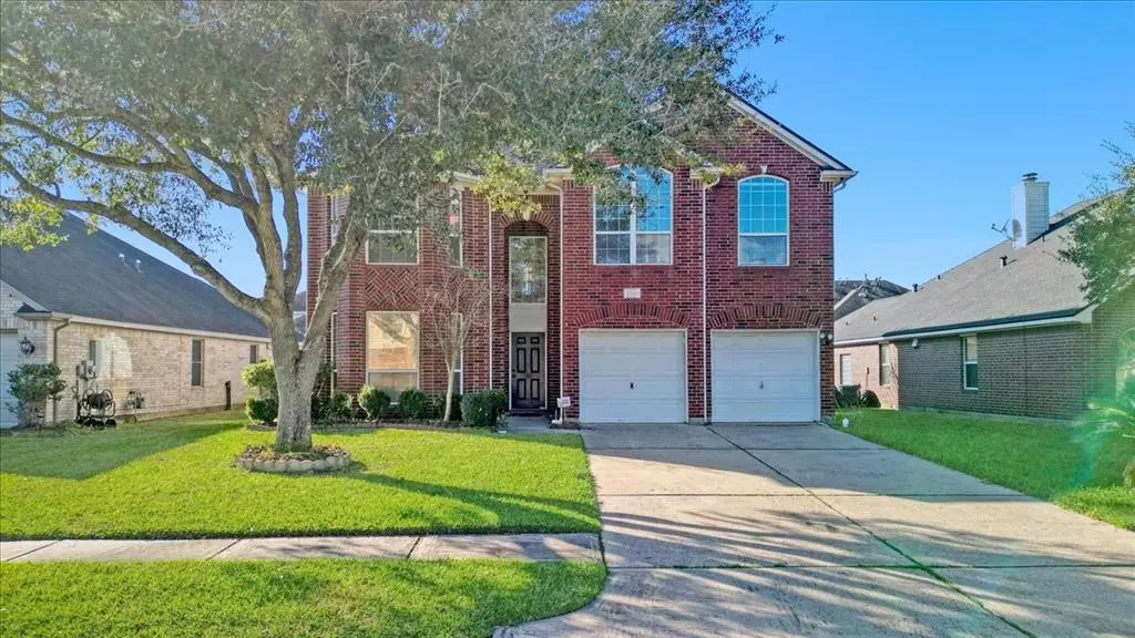 2508 Sun Glen DR, Pearland, TX 77584