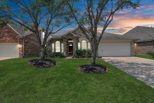 2924 Perdido Bay LN, Pearland, TX 77584